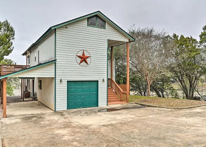 Lakehills Vacation Rental On Medina Lake