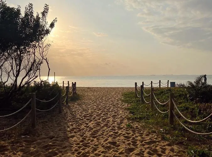 Praia Da Costa, Sunrise Stay