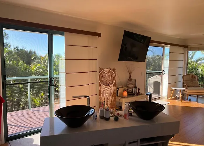 Gina'S Place