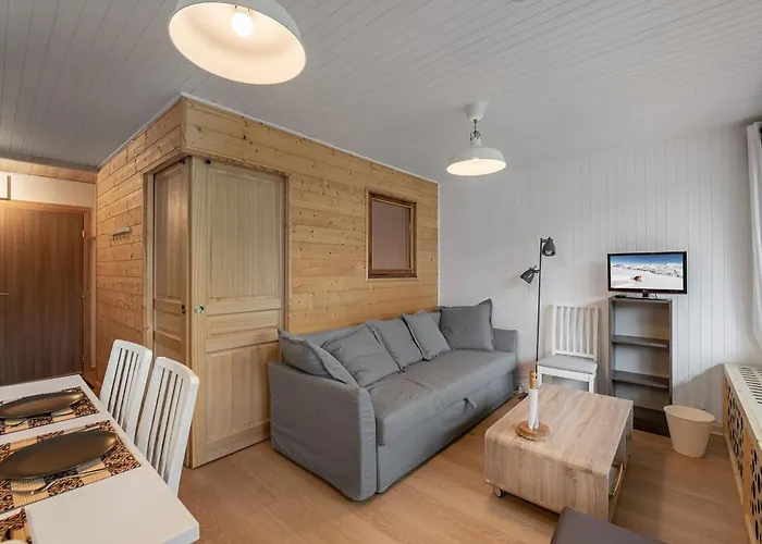 Appartement Moderne Avec Balcon, Wifi, Acces Pistes A Courchevel