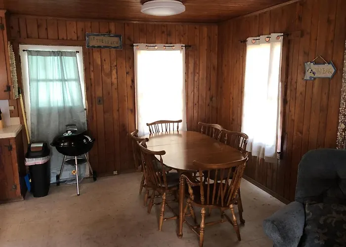 Blackbeard'S Retreat - Historic And Pet Friendly Cottage