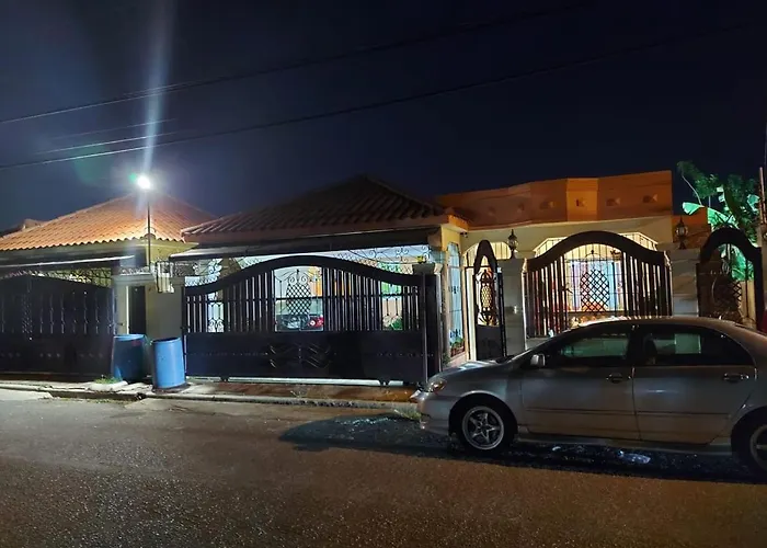 Hermosa Casa Urbanizacion Jardines Del Norte