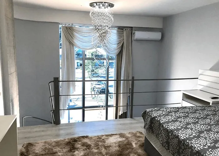 Saint Sebastian Flat 213 - Com Hidro! até 4 pessoas, Duplex, no centro