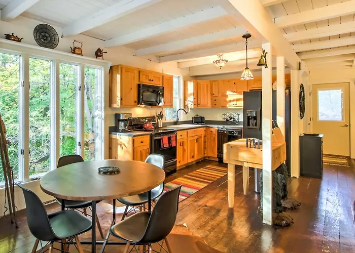 Gilford Cabin - 2 Mi To Gunstock Mountain Resort!