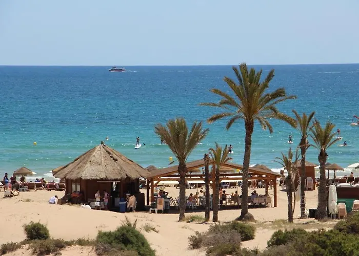 Bonita Casa En Urbanizacion Privada Muy Cerca Del Mar Y De Alicante