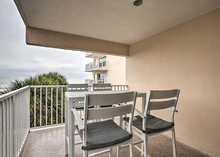 Pool Access! Indian Shores Beachfront Condo
