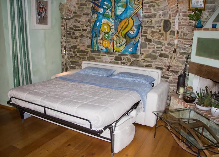 Residenza Fra Le Torri - Charme & Art Gallery Home
