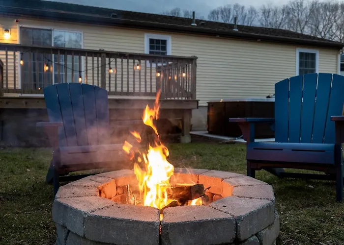 New! Updated Mystic Home W/ Sauna, Hot Tub & Deck