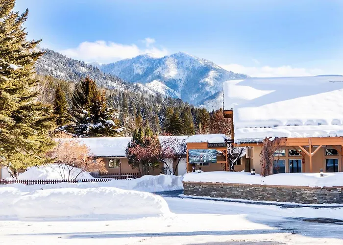 Flying Saddle Resort And Steak House