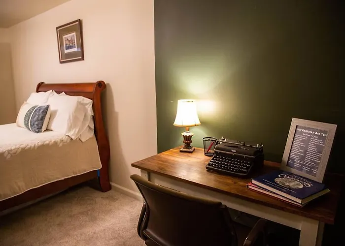 Hilltop Hideaway - 3Bdr In Downtown London, Ky