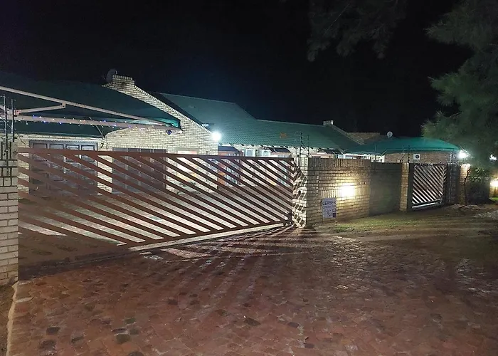 Twins Guest House Astoni