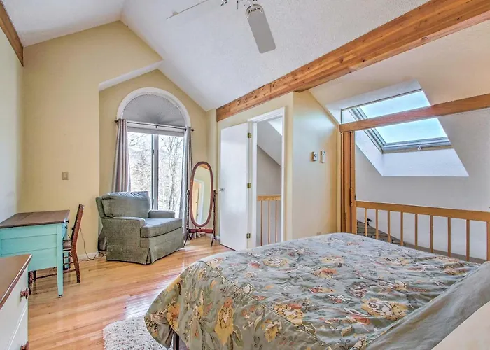 Ski Condo W/ Pool, Close To Story Land & Attitash!