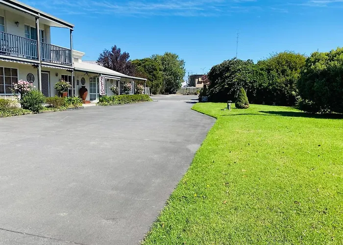 Mid Valley Motel