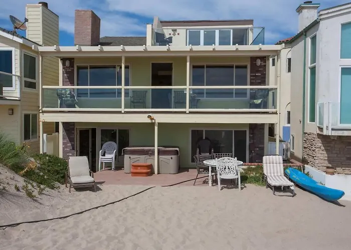 Beautiful Ocean Front Coastal Sunset Beach House