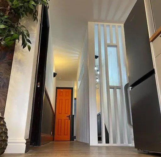 The Lounge
