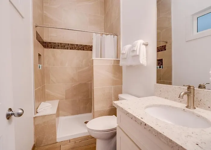 Unit 16 Waena Inn - Maui Private Suite