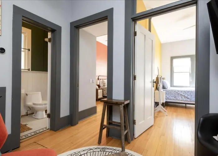 Hudson Valley Retreat In Downtown Hudson, Ny - Sleeps 16-20