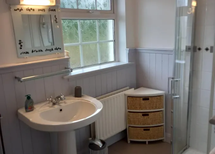 13 Pearse Tce.