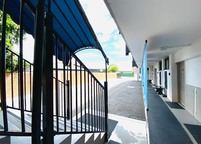 Connells Motel & Serviced Apartments