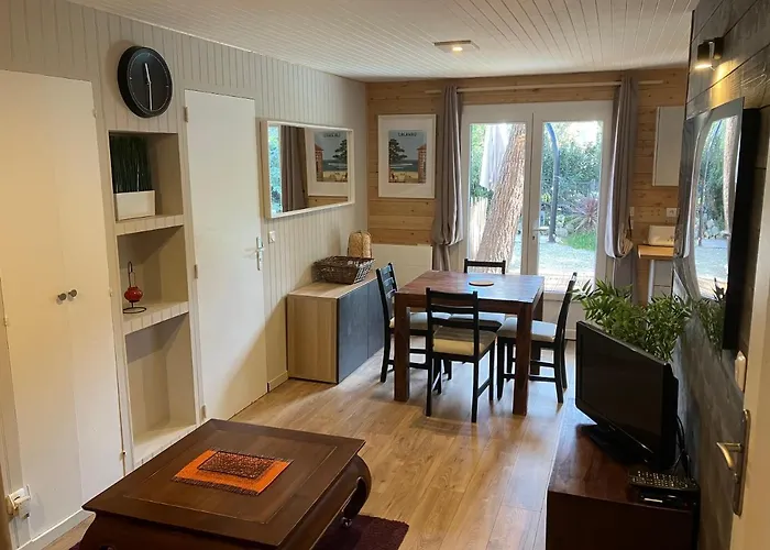 Deux Pieces Ou Studio Plage Sud A 200M