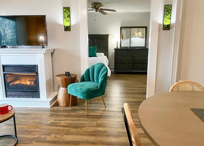 Beech Please Cozy Beech Mountain Stay