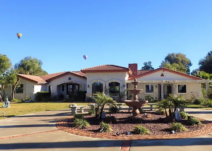 Wine Country Pool Oasis For Couples Or Groups