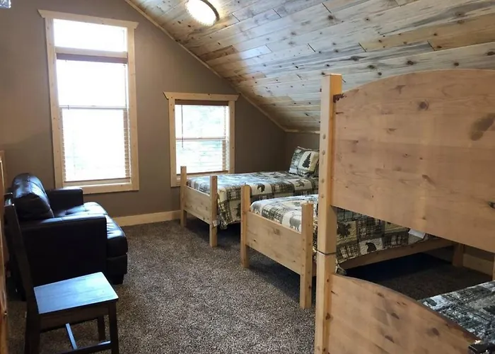 Heated Floors, Hot Tub, Grill