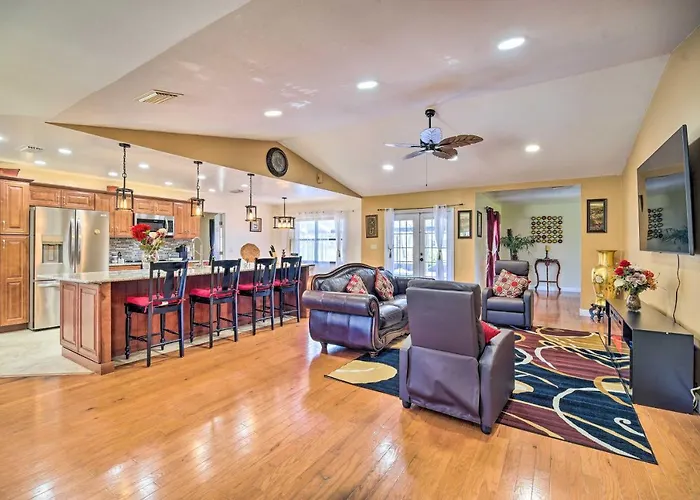 Lanai, Pool & Gas Grill: Sebring Retreat!