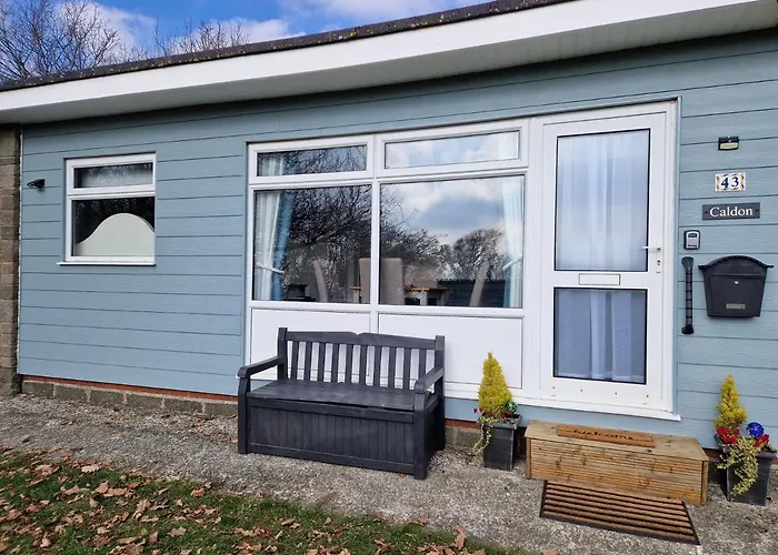 Dartmouth Caldon Holiday Chalet Sleeps 4 Wifi Elec Inc Pets Welcome