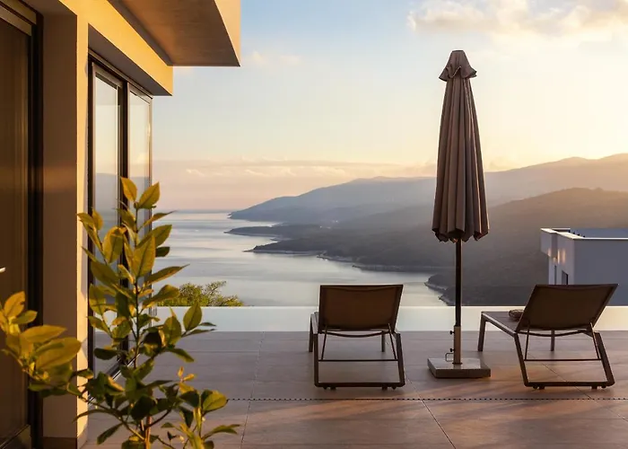 Green Tree Villas