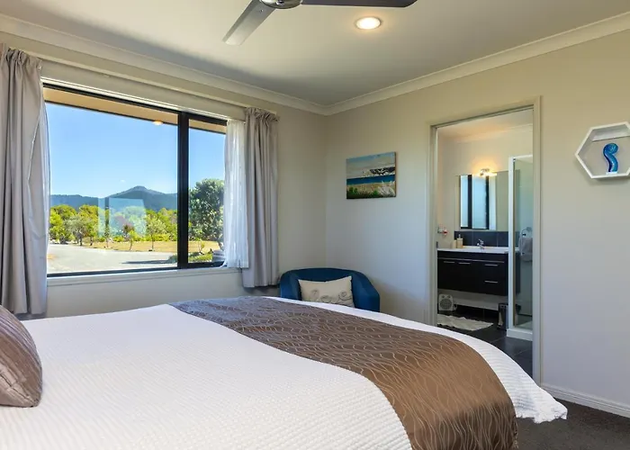 Ocean View Beachfront Apartment
