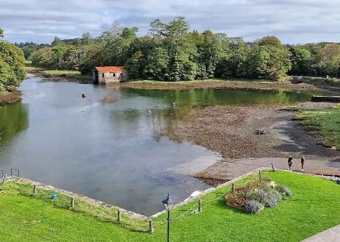 2 Bed Gated Apartment Westport 15 The Anchorage The Quay F28 V342
