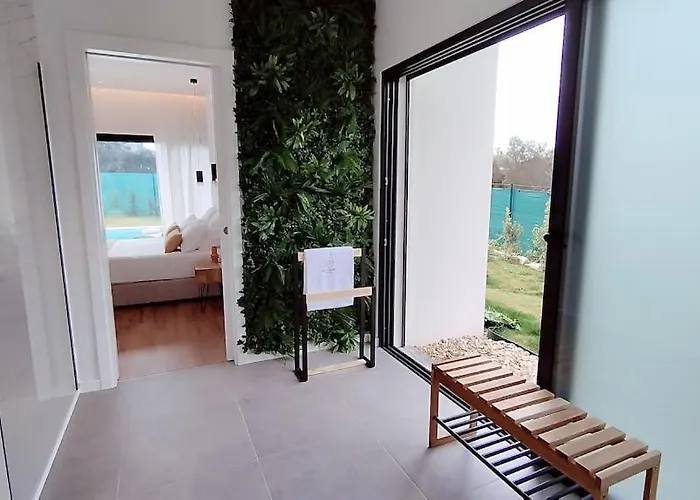 Valverde 3 Villa, Vilamoura, Algarve, Only 5 Minutes From Marina, Golf And Beach