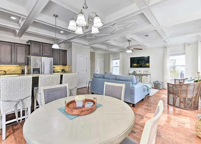 Half-Mi To Inlet Beach: Home W/ Grill & Fire Pit