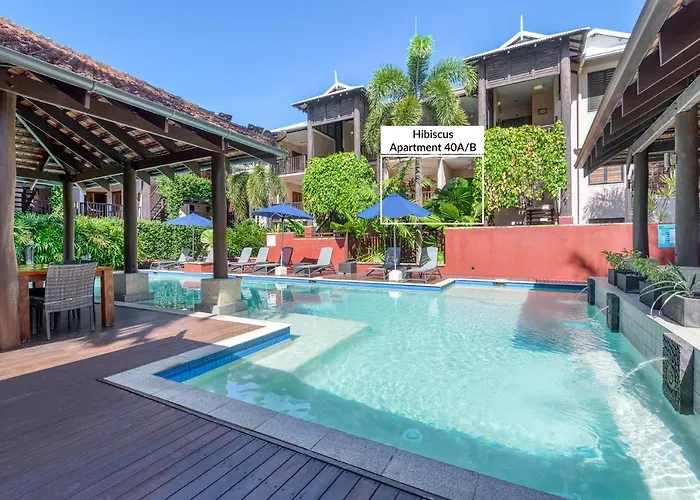 Poolside Villa - Hibiscus 40B