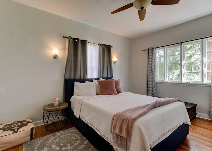 Spanish Beach Bungalow Mainhouse