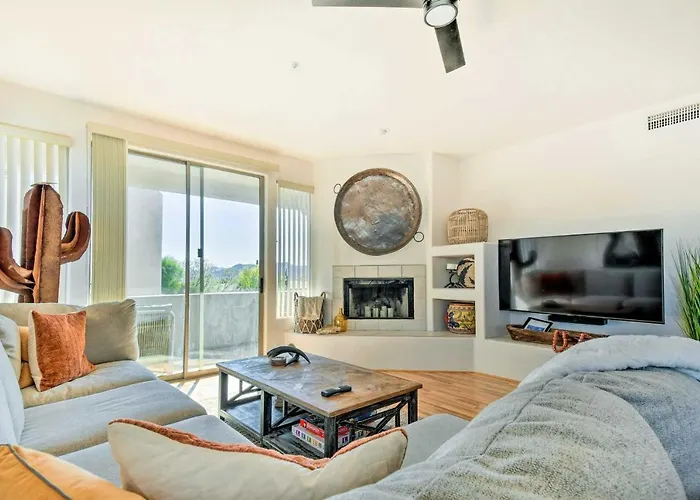 Pool Access: Mountain-View Condo In Fountain Hills