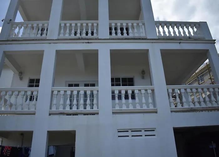 Oland - 2 Bedroom Apartment With Marina View
