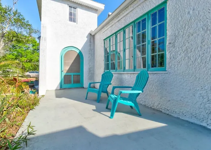 Spanish Beach Bungalow Mainhouse