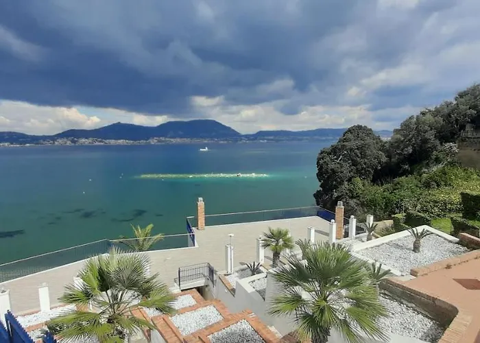 Castello Apartment