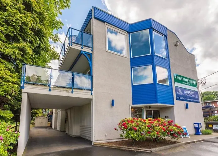 Luxury Penthouse Downtown Nanaimo