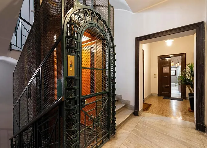 Royal Rooms Corso Rome