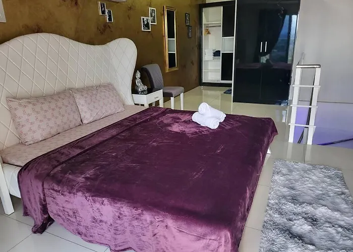 Sheryll Escapes - Kandi Tower 3 Premium Loft 1Br On 8Th Floor With 2Cr & 2 Balconies
