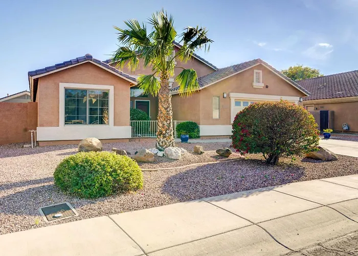 Pets Welcome! Group Retreat W/ Pool In Surprise!