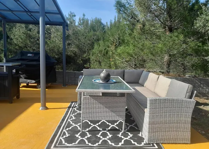 Caliente Apartments Vir B