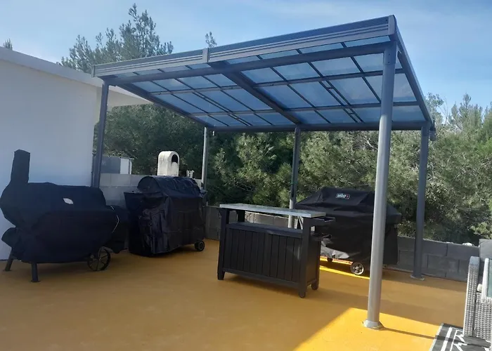 Caliente Apartments Vir B