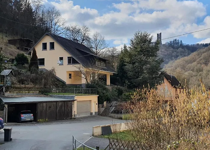Grosses Ferienhaus Sauerburgblick