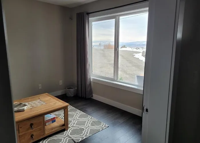 Lakeview Peachland