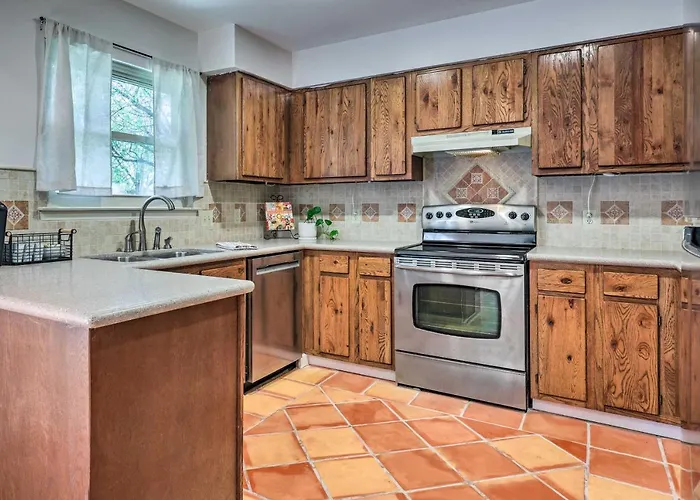 San Marcos Vacation Rental: 4 Miles To Downtown!
