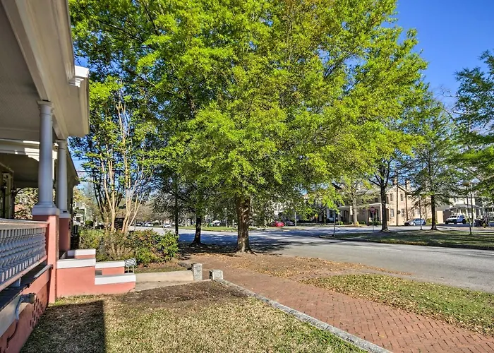 Bright Augusta Vacation Rental, 2 Mi To Riverwalk!
